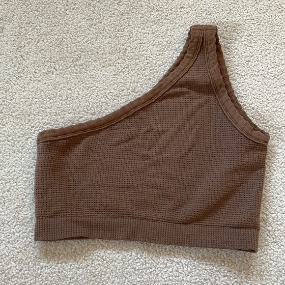 Urban Outfitters One Shoulder Sports Bra - Picture 5 of 6